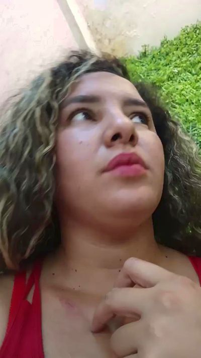 Rossita_Golden1 live cam on Cam4