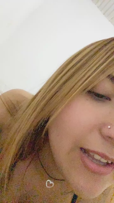 Rossitaa69 live cam on Cam4