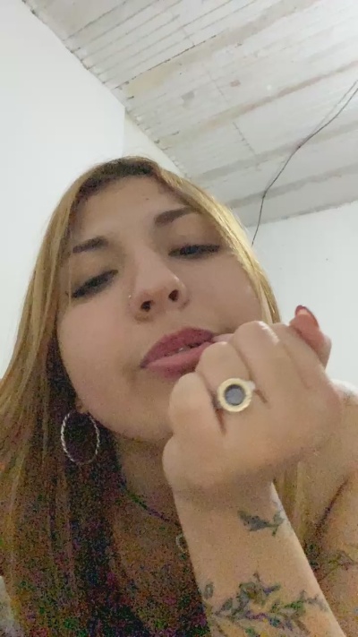 Rossitaa69 live cam on Cam4