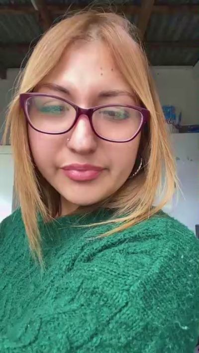 Rossitaa69 live cam on Cam4