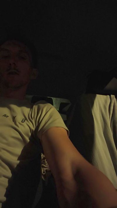 Rouelibre44_ live cam on Cam4