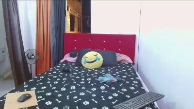 Rousisabella2 live cam on Cam4