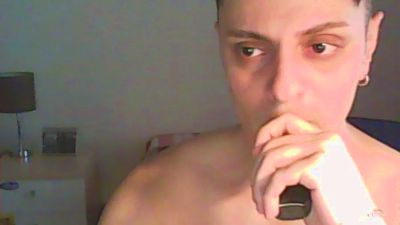 Rovv live cam on Cam4