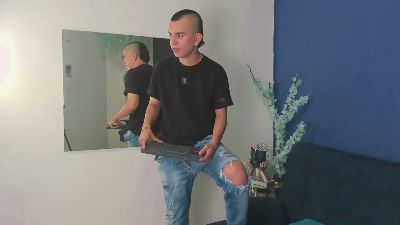 Rowan_Cley live cam on Cam4