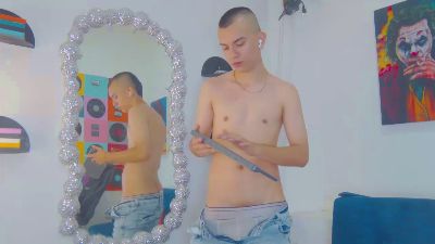 Rowan_Cley live cam on Cam4