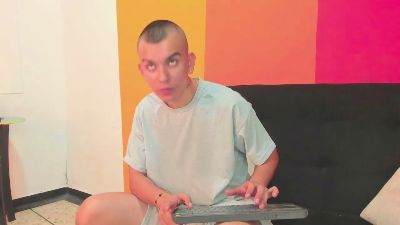 Rowan_Cley live cam on Cam4