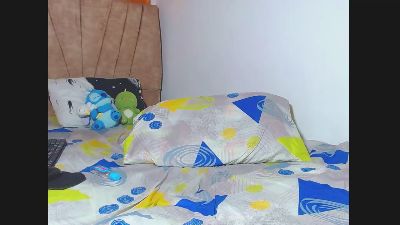 Rowanbig23 live cam on Cam4