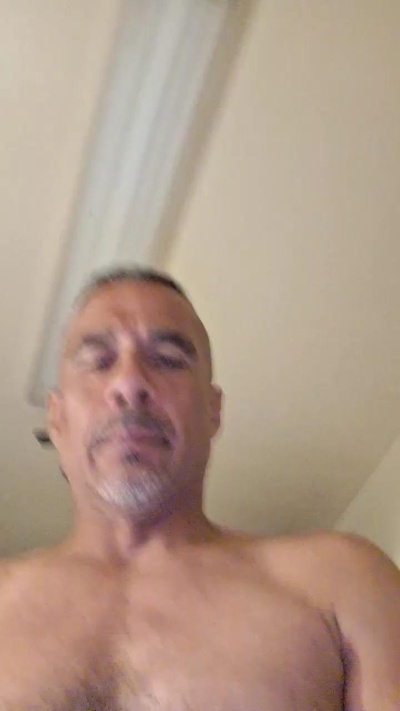 RowdyRowdy26 live cam on Cam4