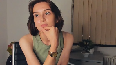 RowenaBagge webcam