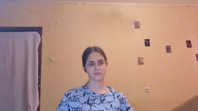 RoxanaKneisler live cam on Cam4