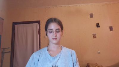 RoxanaKneisler live cam on Cam4