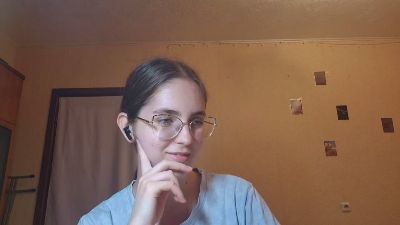 RoxanaKneisler live cam on Cam4