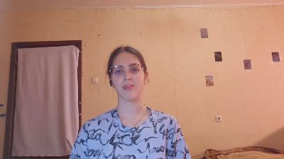 RoxanaKneisler live cam on Cam4