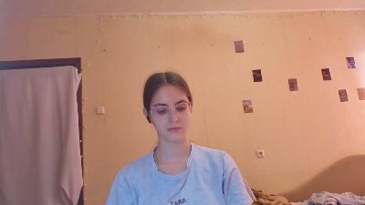 RoxanaKneisler live cam on Cam4