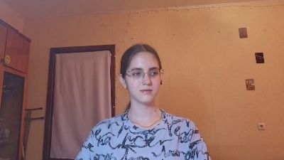RoxanaKneisler live cam on Cam4