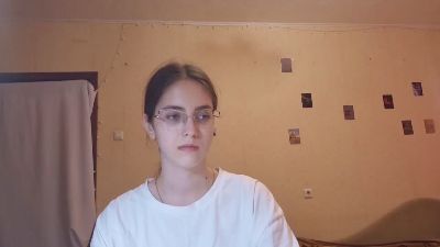 RoxanaKneisler live cam on Cam4