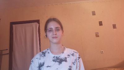 RoxanaKneisler live cam on Cam4