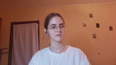 RoxanaKneisler live cam on Cam4
