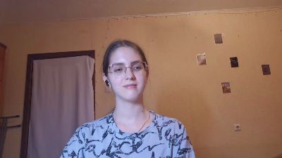 RoxanaKneisler live cam on Cam4