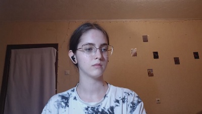 RoxanaKneisler live cam on Cam4