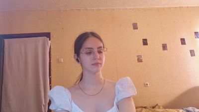 RoxanaKneisler live cam on Cam4