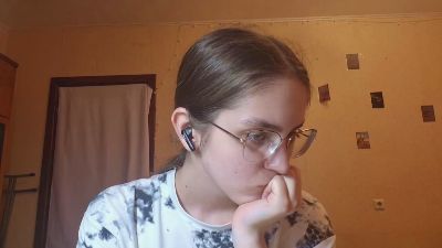 RoxanaKneisler live cam on Cam4