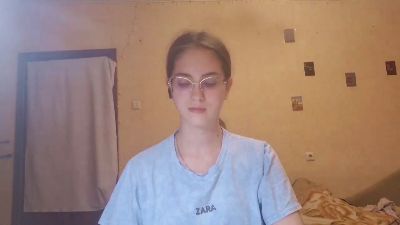 RoxanaKneisler live cam on Cam4