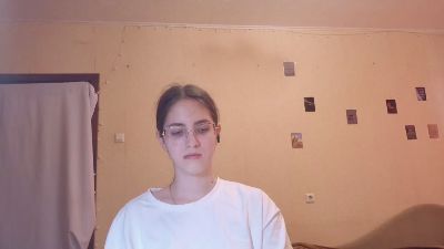 RoxanaKneisler live cam on Cam4