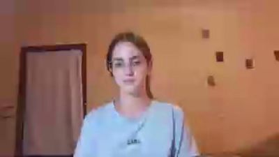 RoxanaKneisler live cam on Cam4