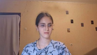 RoxanaKneisler live cam on Cam4
