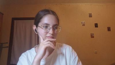 RoxanaKneisler live cam on Cam4