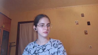 RoxanaKneisler live cam on Cam4