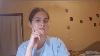RoxanaKneisler live cam on Cam4