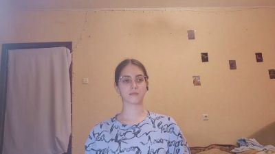RoxanaKneisler live cam on Cam4