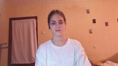 RoxanaKneisler live cam on Cam4
