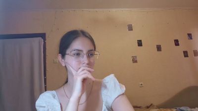 RoxanaKneisler live cam on Cam4