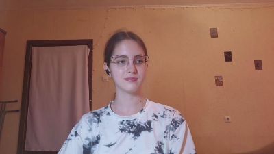 RoxanaKneisler live cam on Cam4