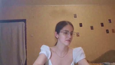 RoxanaKneisler live cam on Cam4