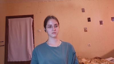 RoxanaKneisler live cam on Cam4