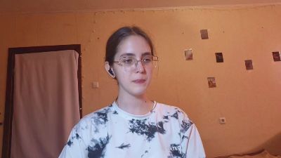 RoxanaKneisler live cam on Cam4