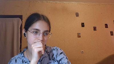 RoxanaKneisler live cam on Cam4