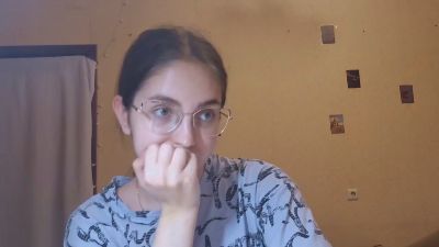 RoxanaKneisler live cam on Cam4