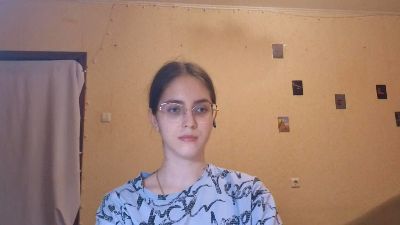 RoxanaKneisler live cam on Cam4