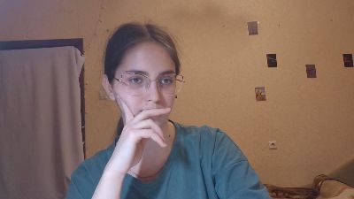 RoxanaKneisler live cam on Cam4