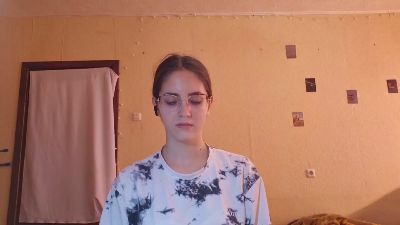RoxanaKneisler live cam on Cam4