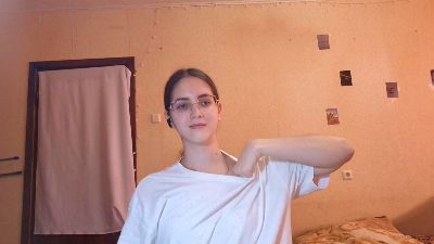 RoxanaKneisler live cam on Cam4