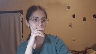 RoxanaKneisler live cam on Cam4