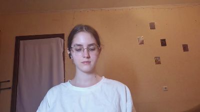 RoxanaKneisler live cam on Cam4