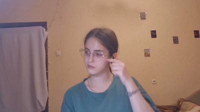 RoxanaKneisler live cam on Cam4