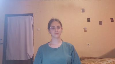 RoxanaKneisler live cam on Cam4